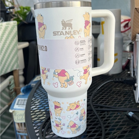 Stanley White Tumbler with Winnie the pooh - Picture 2 of 2